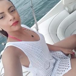 Anitta Mello 69